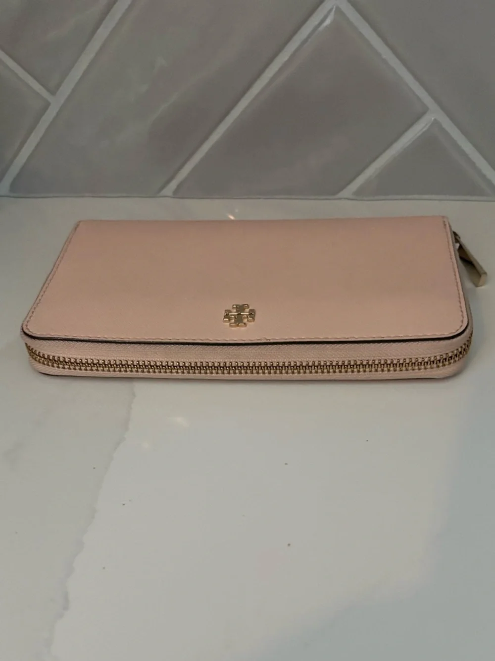 TORY BURCH Saffiano Leather Continental Wallet - Picture 6 of 10